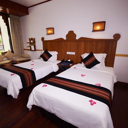 Hotel Amazing Nyaung Shwe Ngoại thất bức ảnh