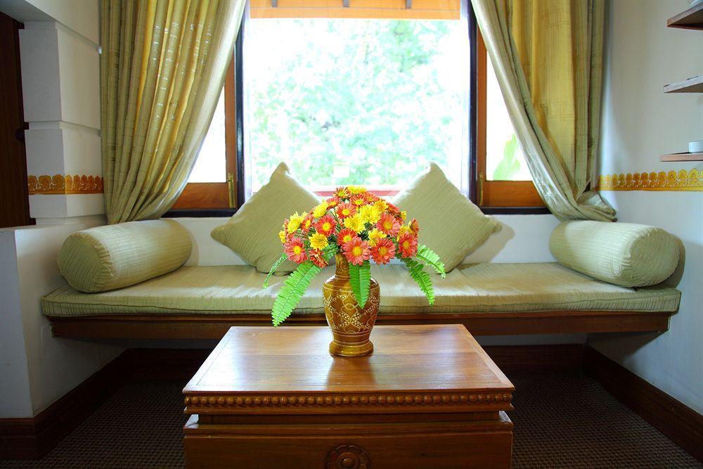 Hotel Amazing Nyaung Shwe Ngoại thất bức ảnh