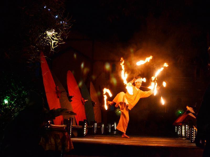 Hotel Amazing Nyaung Shwe Ngoại thất bức ảnh