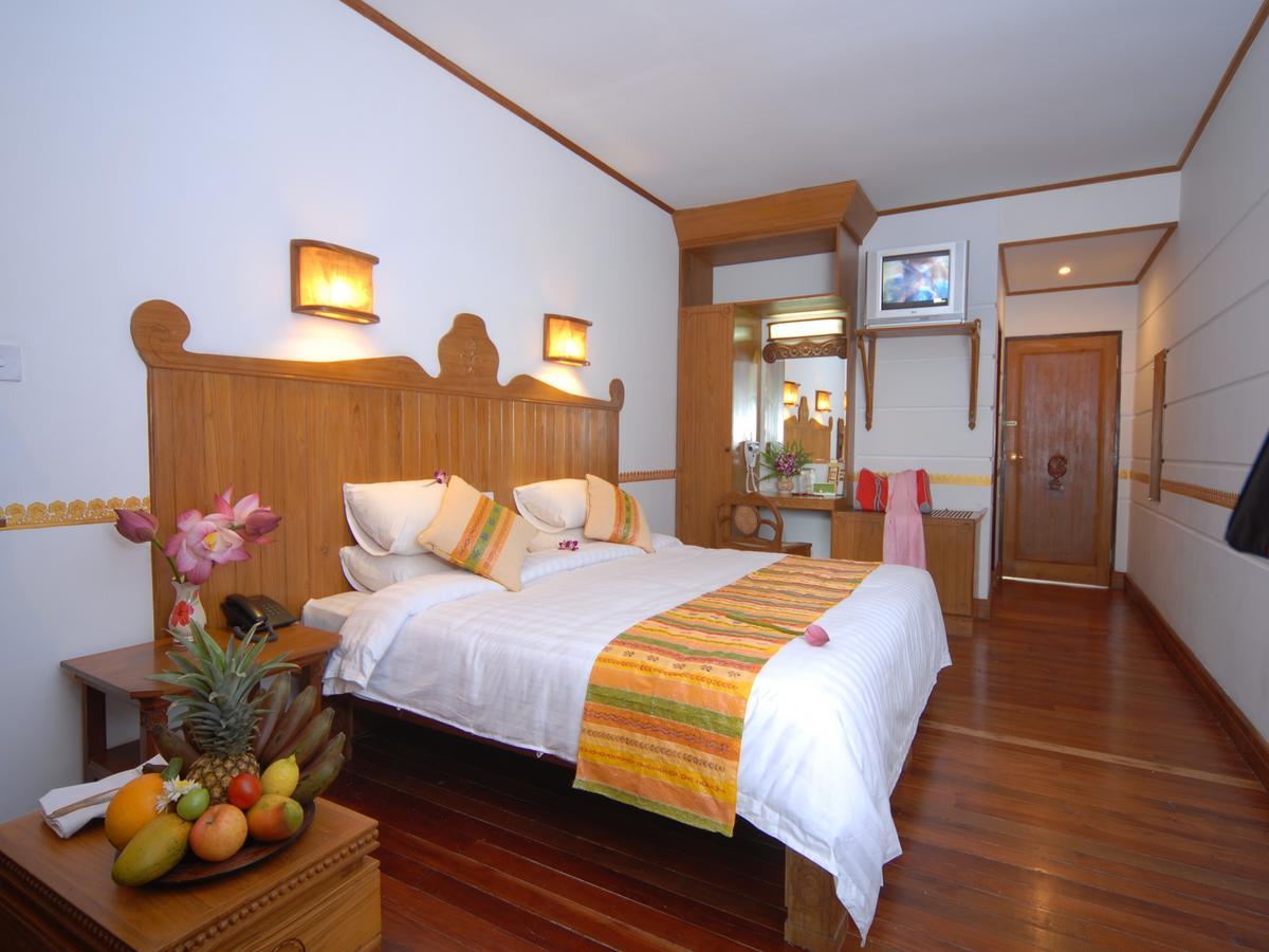 Hotel Amazing Nyaung Shwe Ngoại thất bức ảnh