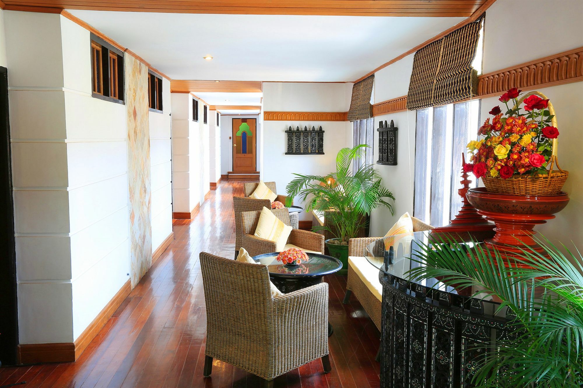 Hotel Amazing Nyaung Shwe Ngoại thất bức ảnh