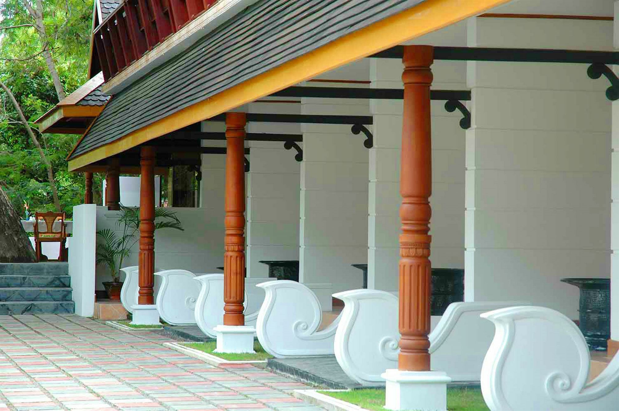 Hotel Amazing Nyaung Shwe Ngoại thất bức ảnh