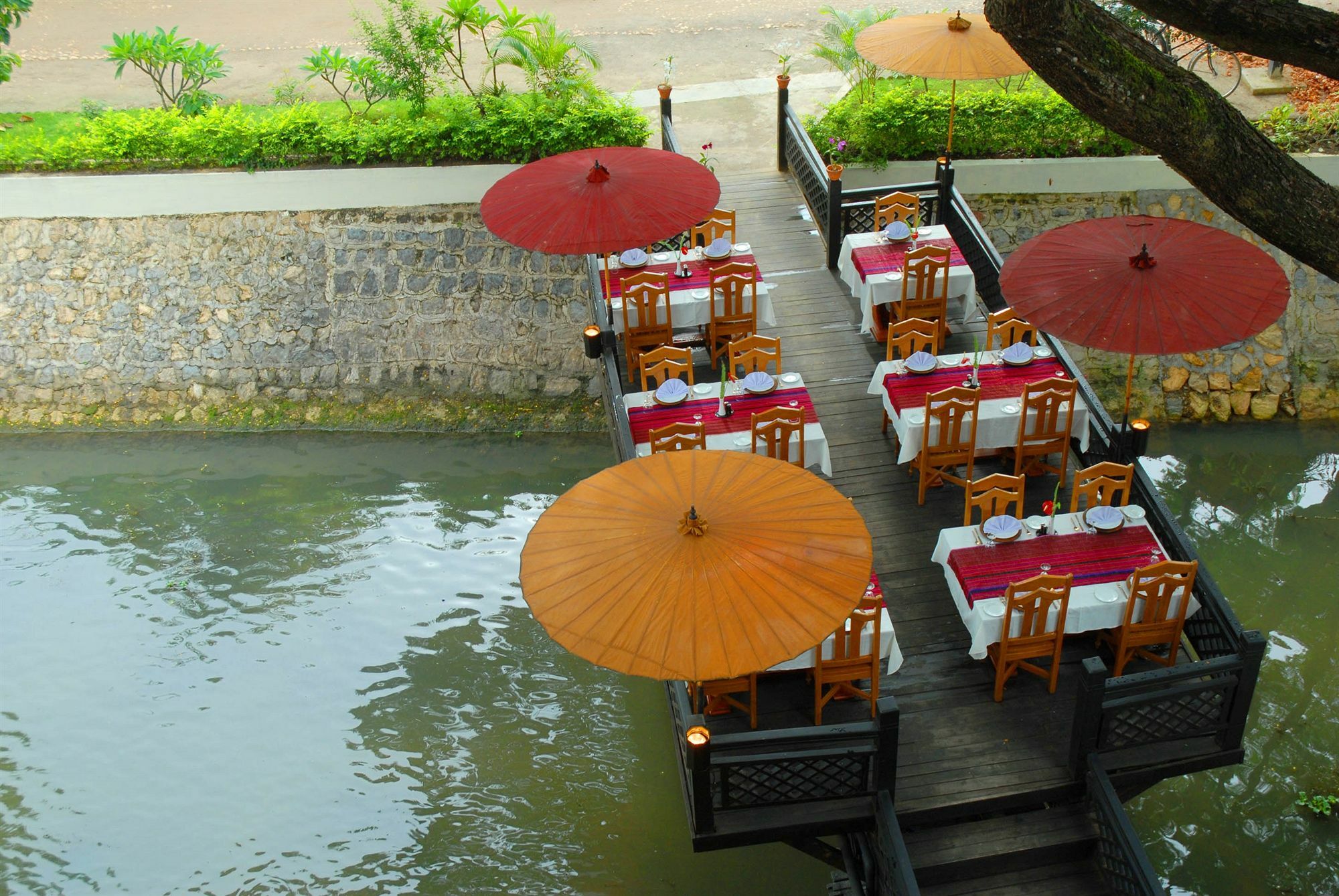 Hotel Amazing Nyaung Shwe Ngoại thất bức ảnh