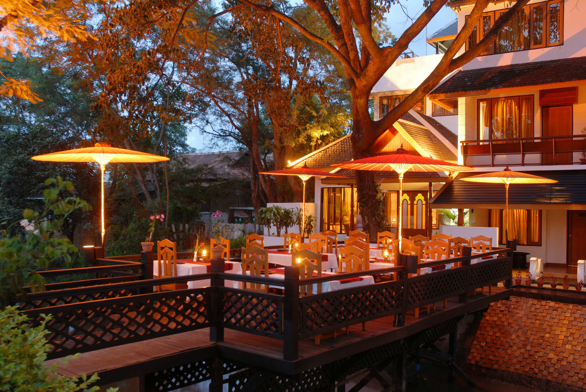 Hotel Amazing Nyaung Shwe Ngoại thất bức ảnh