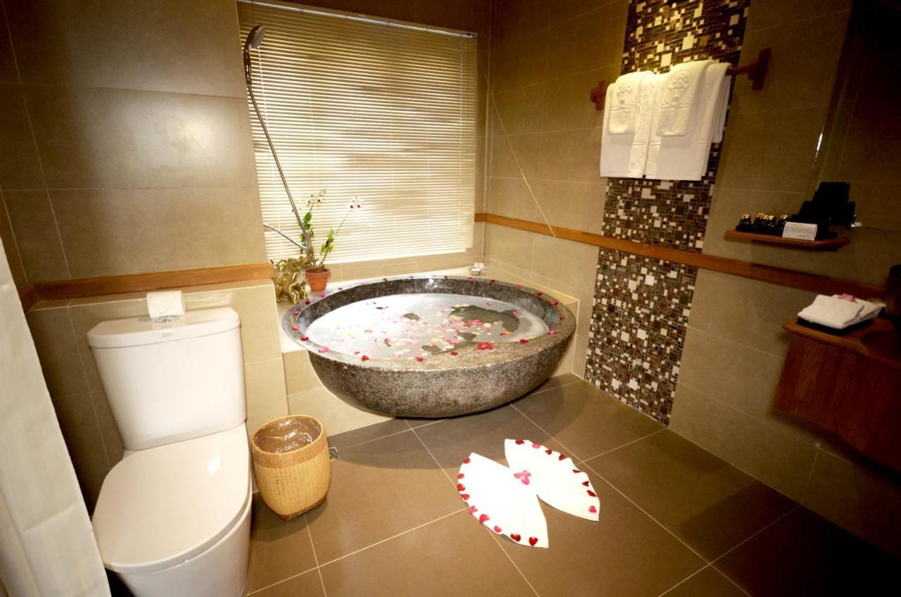 Hotel Amazing Nyaung Shwe Ngoại thất bức ảnh